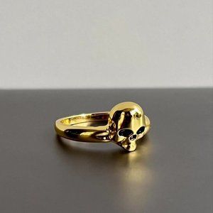 Y2K 2000s vintage retro style gold skull ring